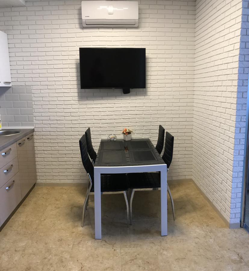 V&A Lux Apartments 바투미 외부 사진