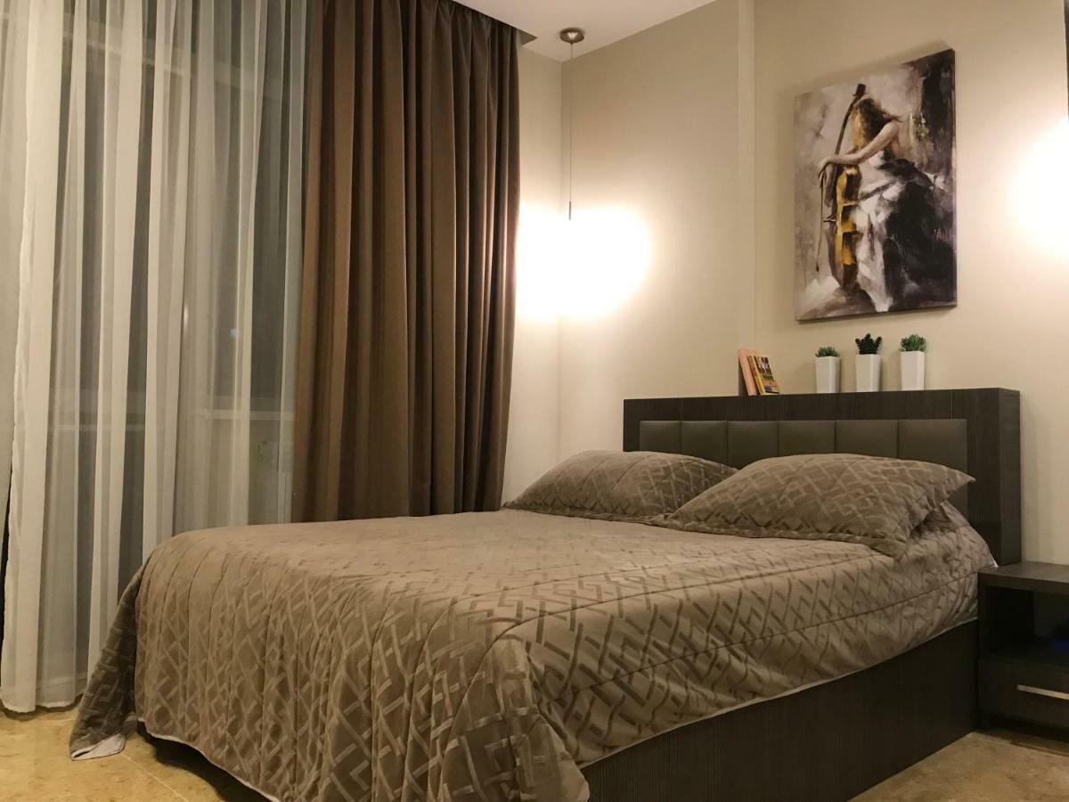 V&A Lux Apartments 바투미 외부 사진